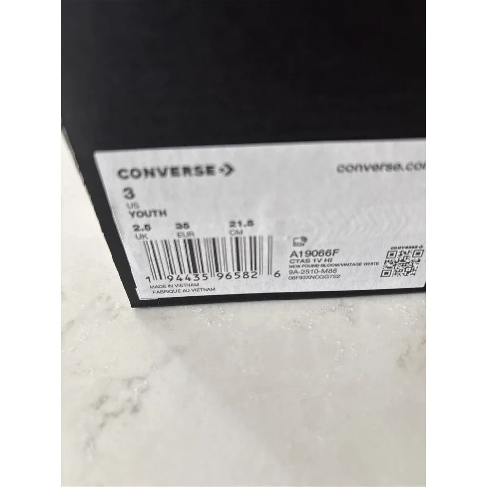 Converse upper mesh underfoot
